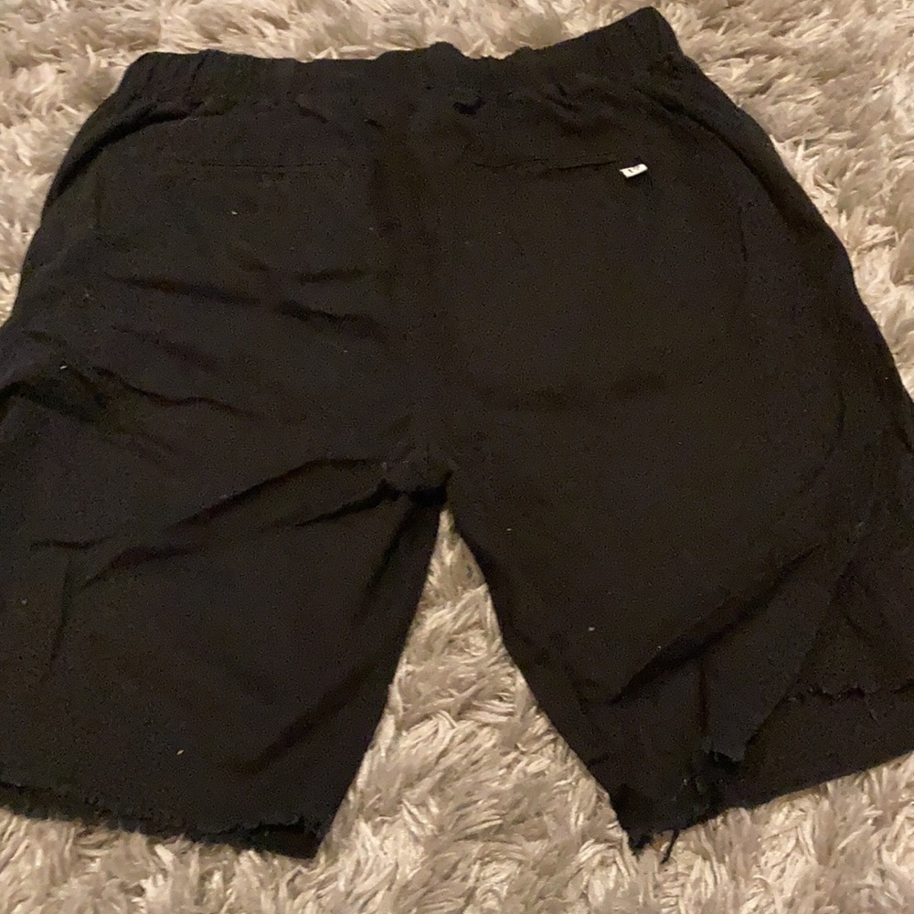 Sovereign Code LA Shorts - Picture 3 of 3